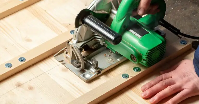 Best Compact Table Saw for Woodworking